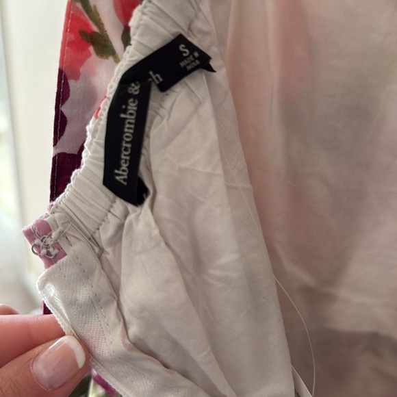 New with tags, size small - Picture 9 of 9